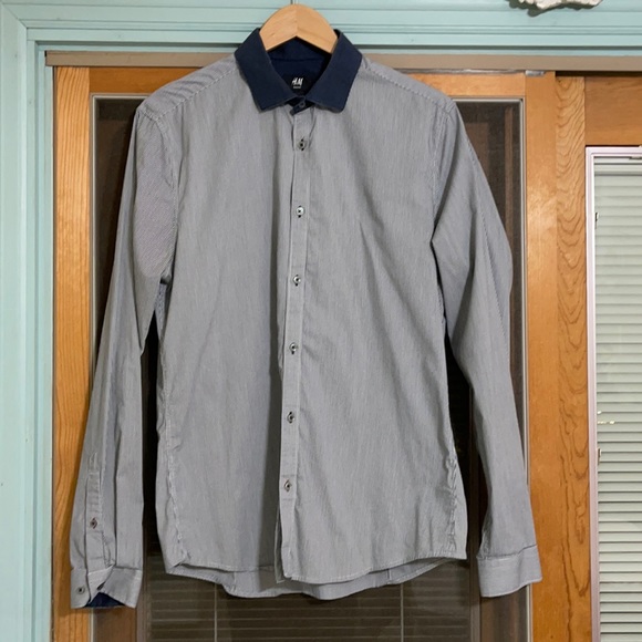 H & M SLIM FIT NAVY BLUE COLLAR & BLUE & WHITE CHECKERED SHIRT - Picture 1 of 4